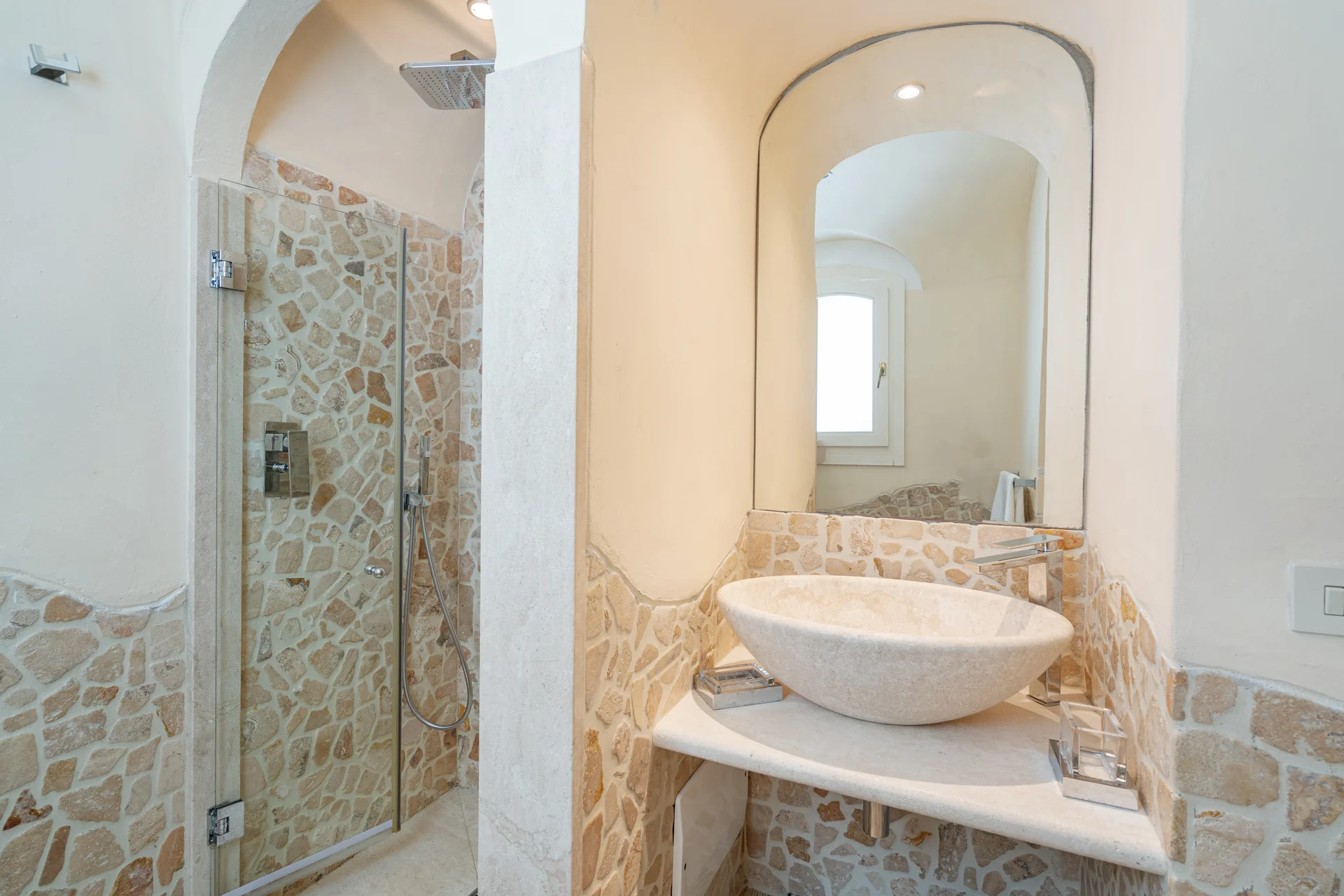 Bagno suite con finiture di pregio