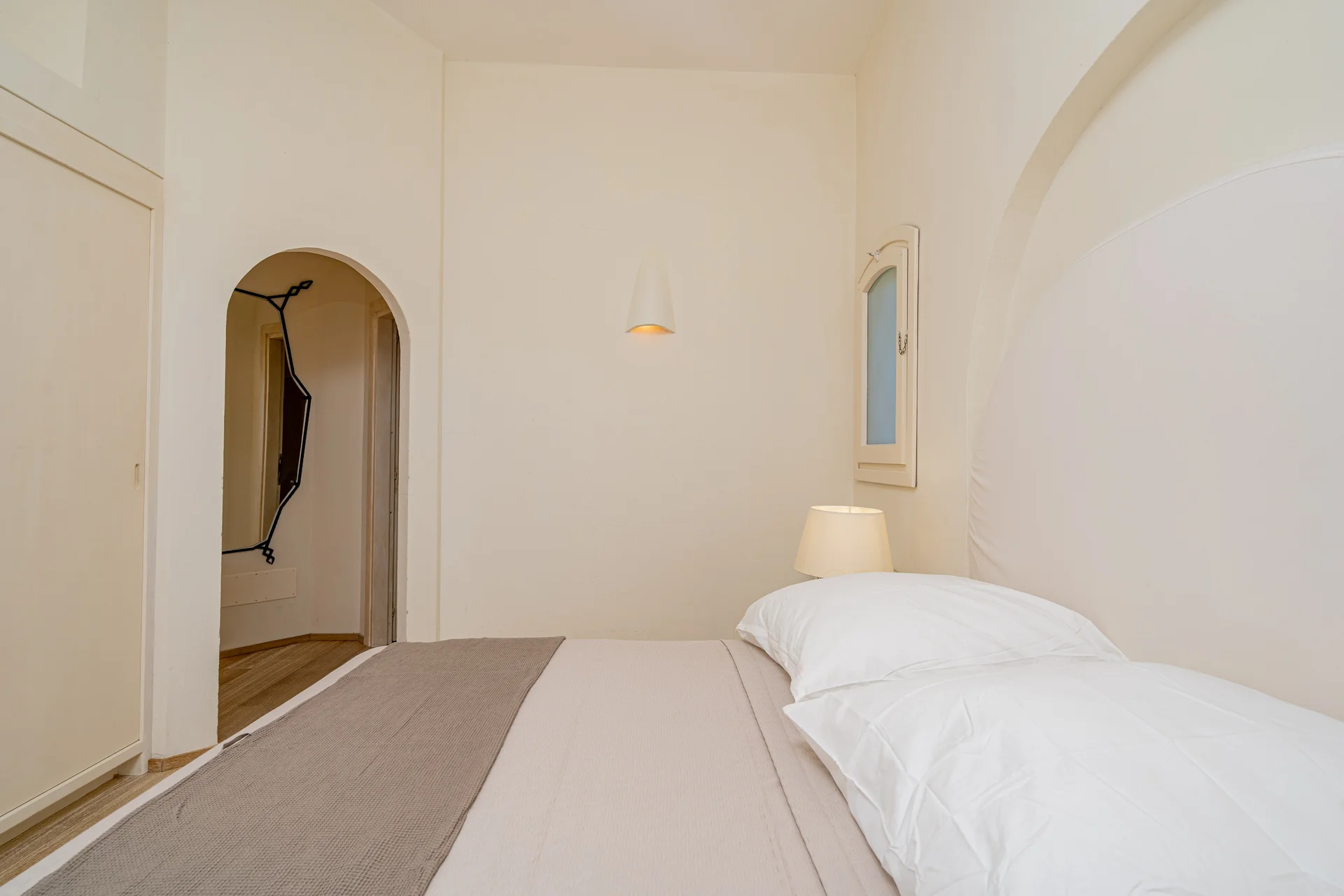 Suite Master, testata ad arco, luce naturale